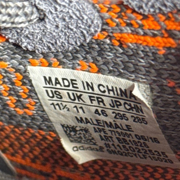 Yeezy Boost 350 V2 ‘Beluga’ | Size 11.5M - Picture 14 of 14